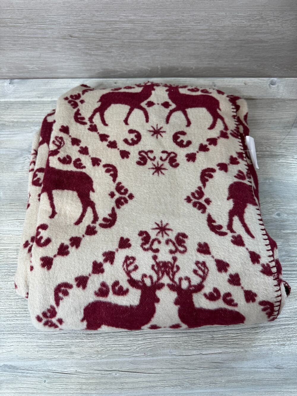 Pad Concept Red Stag Deer Beige Oversized Throw Blanket Reversible World Travelo